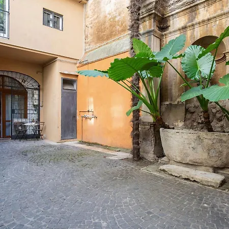 Апартаменты Santa Caterina By The Pantheon *