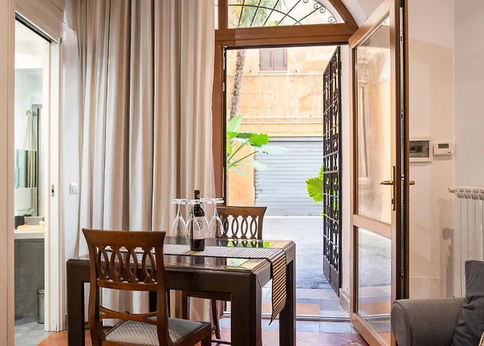 Santa Caterina By The Pantheon