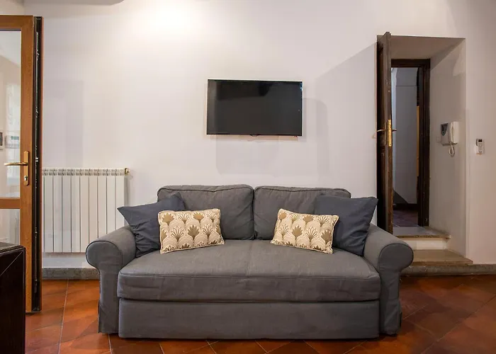 Santa Caterina By The Pantheon Апартаменты *